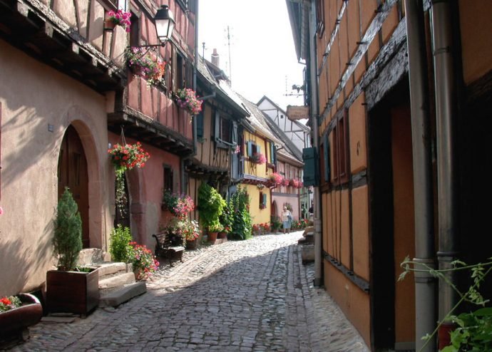 Quadras em curvas de Eguisheim