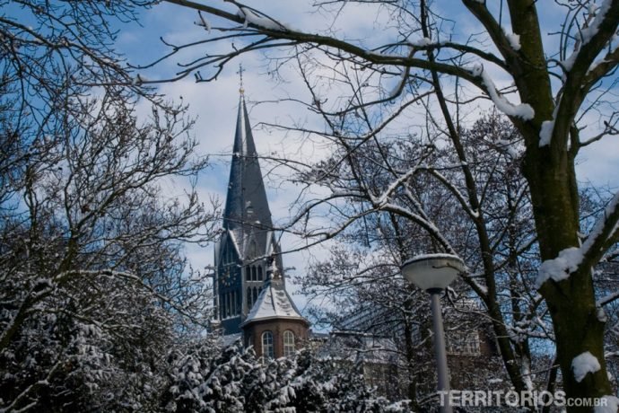 Vondelpark coberto de neve