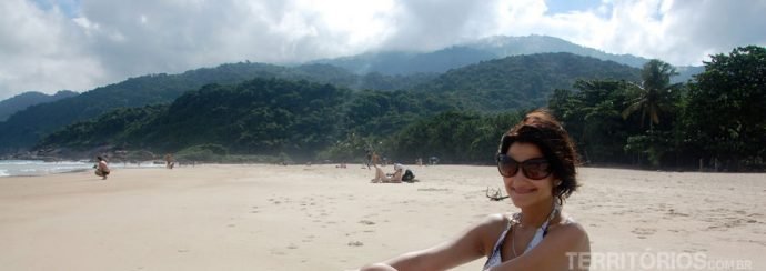 Na praia de Lopes Mendes
