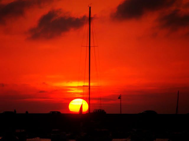 Pôr-do-sol maravilhoso é comum na Córsega de norte a sul