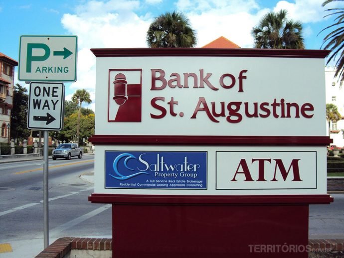 Santo Agostinho tem um banco nos EUA!