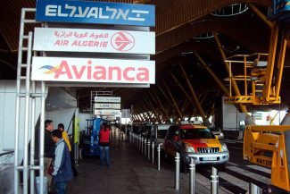 Desembarque no aeroporto de Barajas, Madri