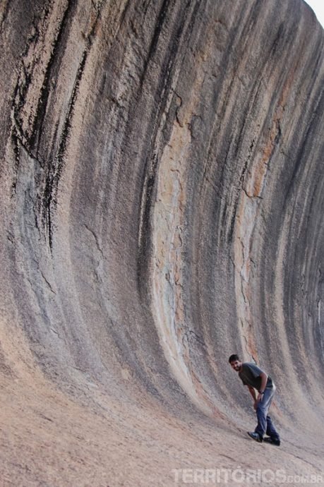 Surfando na Wave Rock Surfando na Wave Rock
