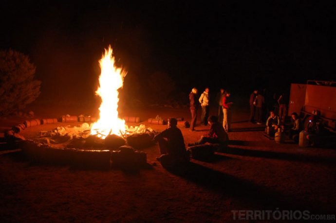 Fogueira no acampamento