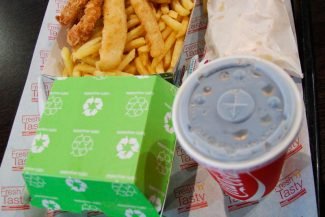O fish and chips estilo fast food