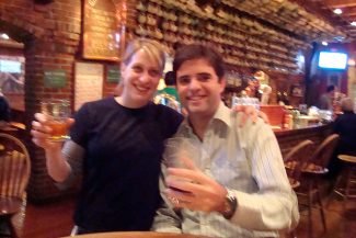 Tomando um chopp Tomando um chopp