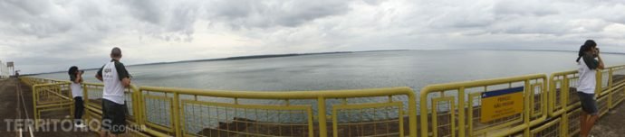 Vista no topo da barragem