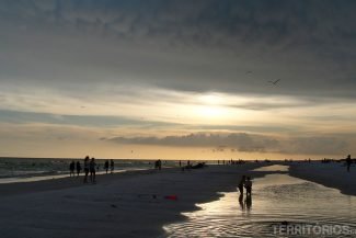 Pôr-do-sol na Siesta Beach