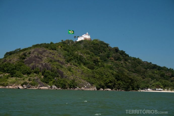 O Convento visto da Baía de Vitória