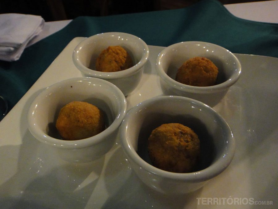 O molho foi o toque especial do bolinho