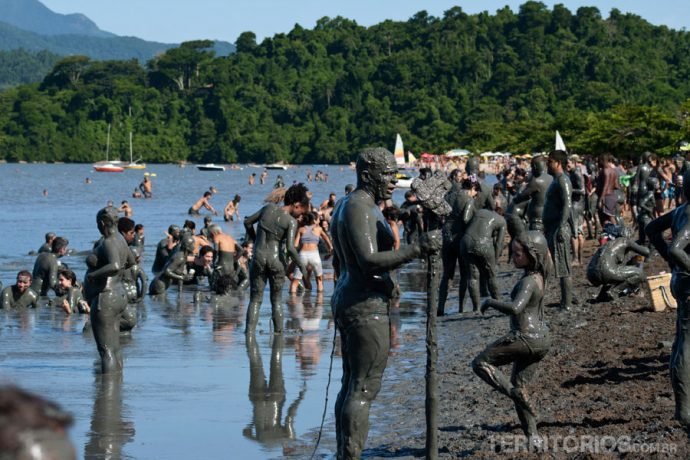 O visual da praia de Jabaquara no sábado de carnaval