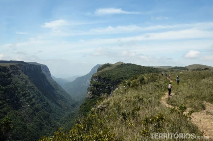 Caminhada leve pela borda do canyon