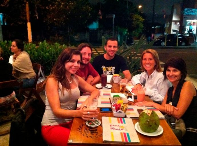 Tudo começou na mesa de um bar