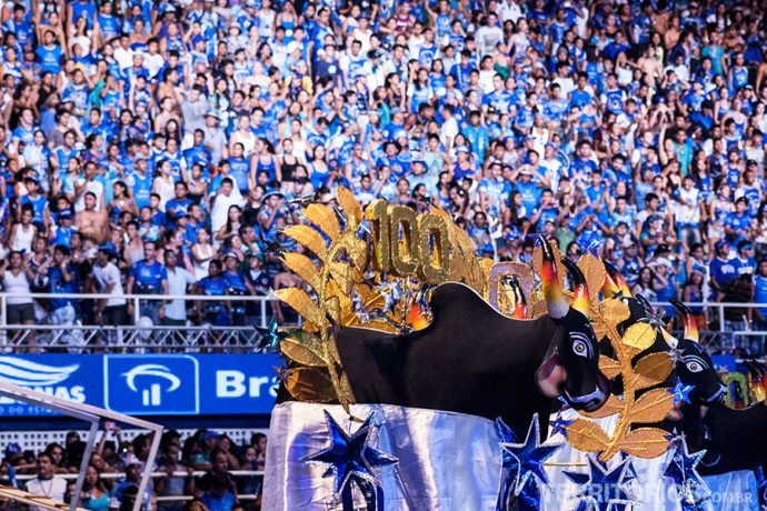 Os guardiões celebrando o centenário