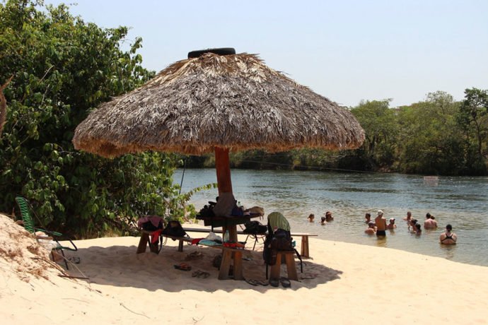 Praia na frente do refeitório