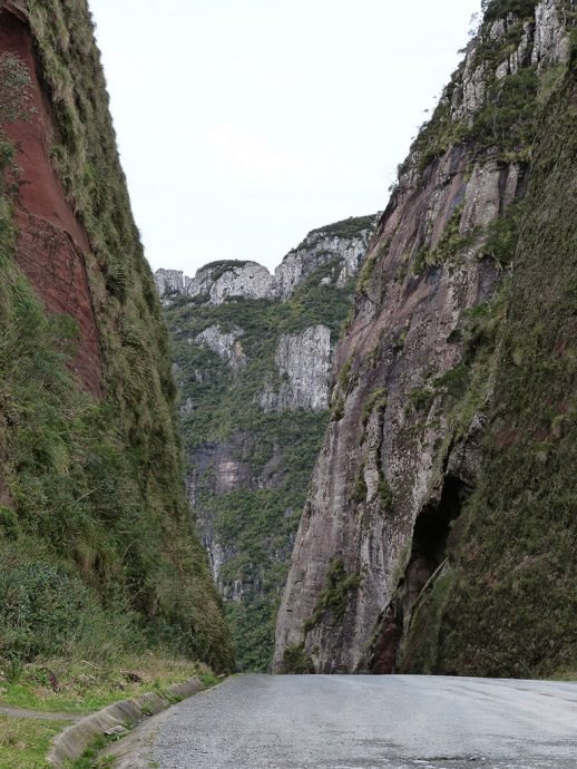 Pelas estradas no Aparados da Serra e Serra do Rio do Rastro, Rio Grande do Sul e Santa Catarina - Brasil