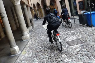 De bike pelas ruas do Guetto De bike pelas ruas do Guetto