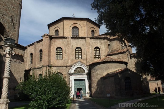 Fachada da Basilica di San Vitale