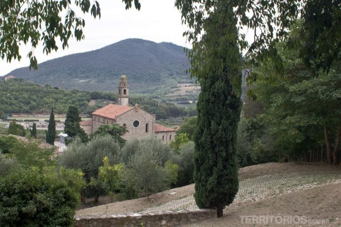 Vista para Igreja Santa Maria Assunta