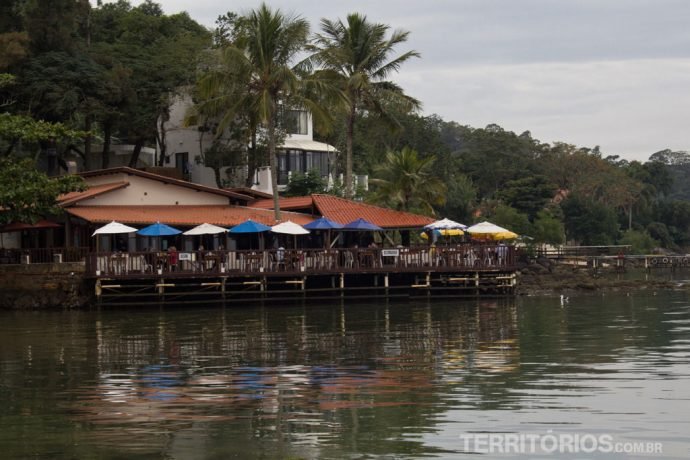 Pitangueiras fica na beira do mar