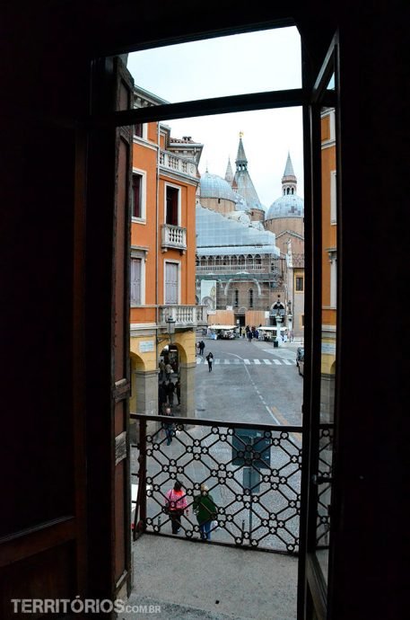 Quarto com vista para a Basílica de Santo Antônio Quarto com vista para a Basílica de Santo Antônio