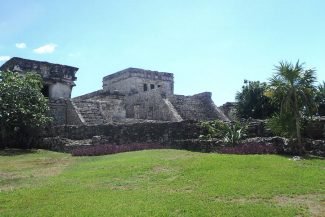 El Castillo El Castillo