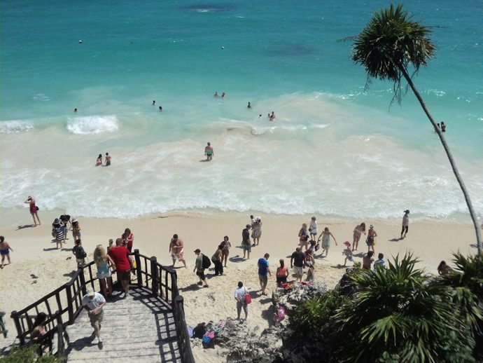 Praia junto ao sítio arqueológico