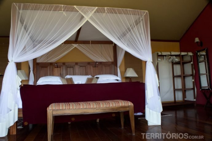 Cama enorme e muito confortável
