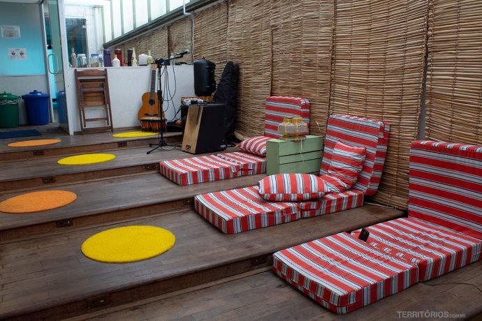 Área de convivência no Nômade Art In Hostels em São Paulo