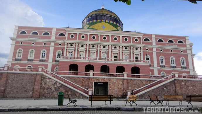 O grandioso Teatro Amazonas