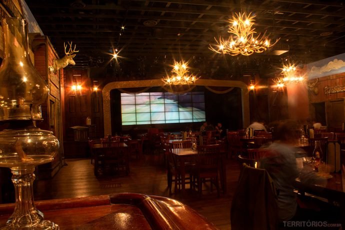O salão do Big e Steakhouse