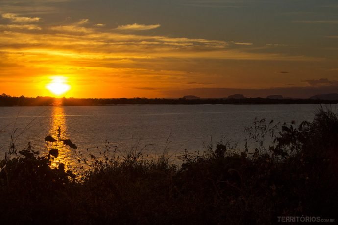 Pôr do sol no Rio Tocantins