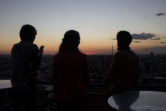 O pôr do sol no Protea Hotel
