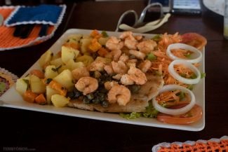 Camarões com peixe deliciosos Camarões com peixe deliciosos