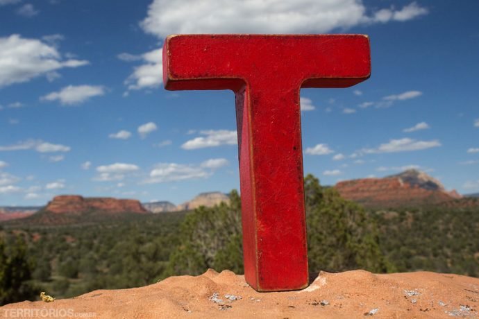 T em Sedona dias antes de cair no Grand Canyon