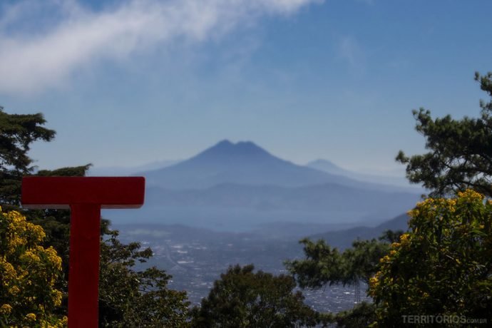 T no Parque El Boquerón, em San Salvador