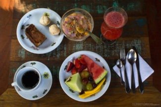 Café da manhã na Favo de Mel Café da manhã na Favo de Mel