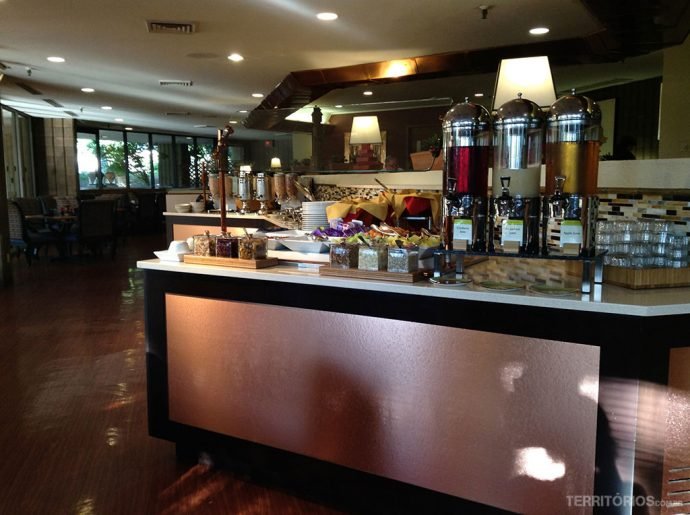Buffet de café da manhã no Double Tree