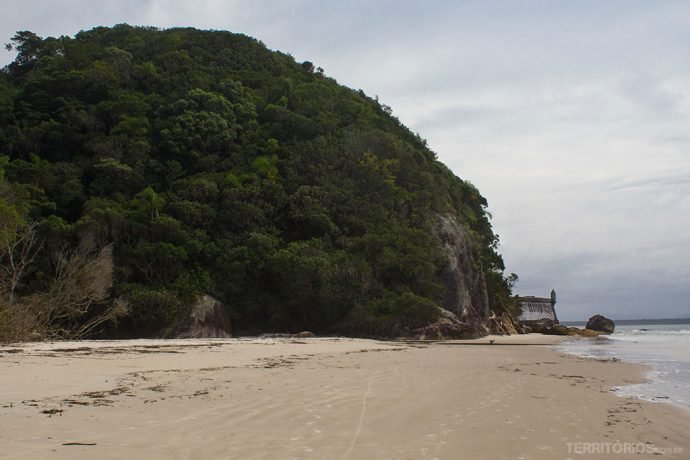 Trilha na Praia de Fortaleza