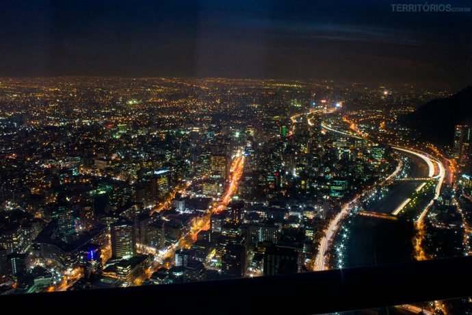 As luzes da cidade no passeio noturno