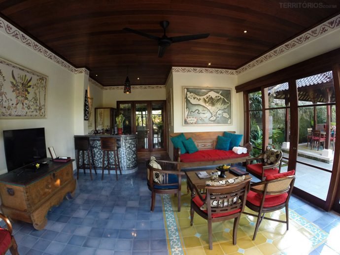 Sala de estar com cozinha