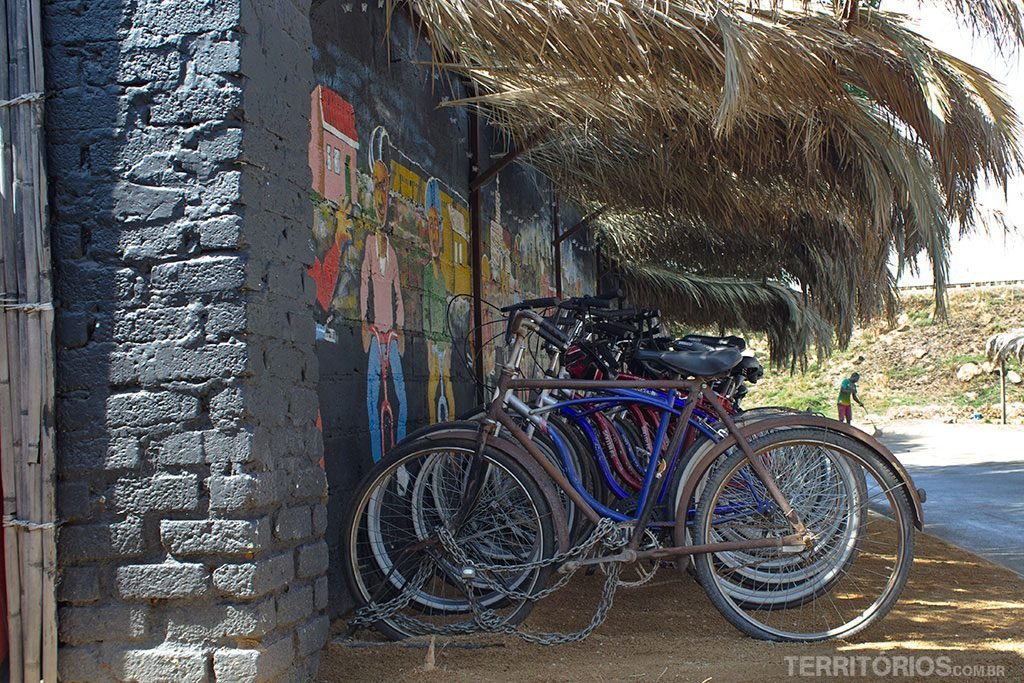 Hostel organiza passeios de bike pelo Soweto
