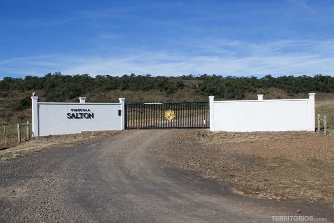 Entrada da Vinícola Salton