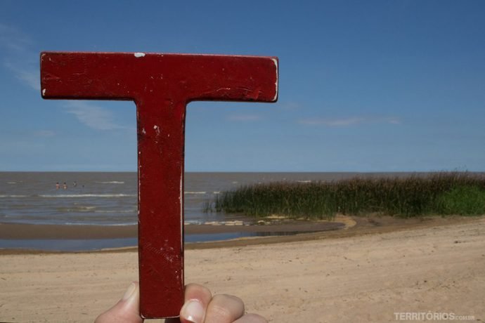 T bem sujinho no início de dezembro. Em frente a Lagoa dos Patos, em Arambaré