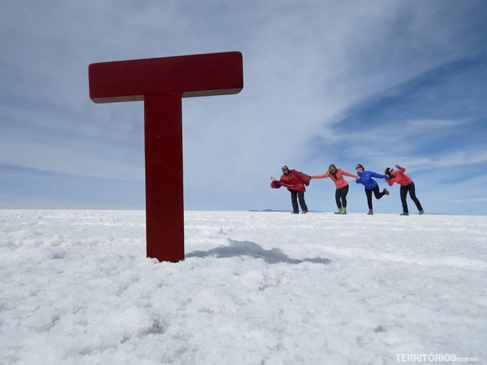 Brincadeiras no Salar Uyuni