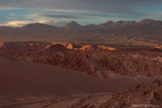Dunas, vulcões, formações rochosas, penhas e sal Dunas, vulcões, formações rochosas, penhas e sal