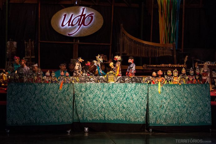 Teatro de bonecos de madeira Wayang Golek