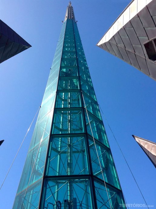 Torre de vidro da The Bell Tower visto do sexto andar, Perth, Western Australia - Austrália