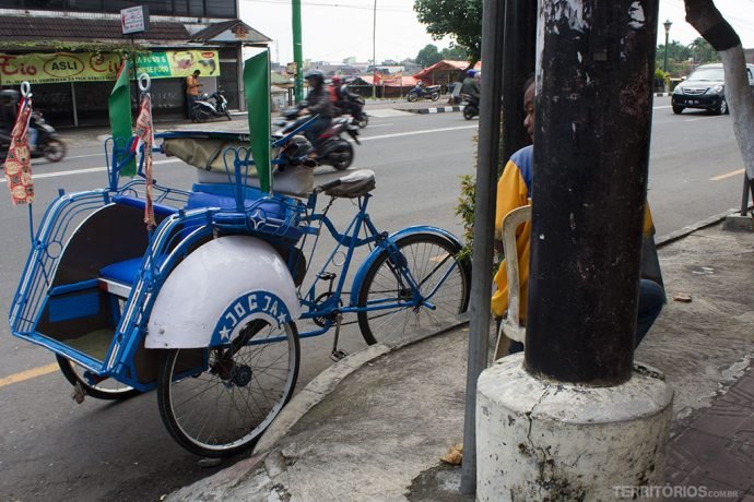 Tuk Tuk é o transporte mais barato em Yogyakarta