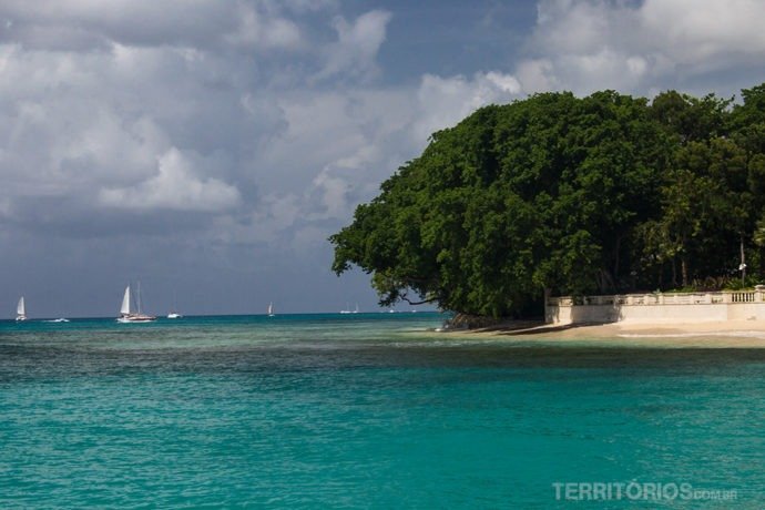 Entre Brighton Beach e Sandy Lane durante o passeio de barco